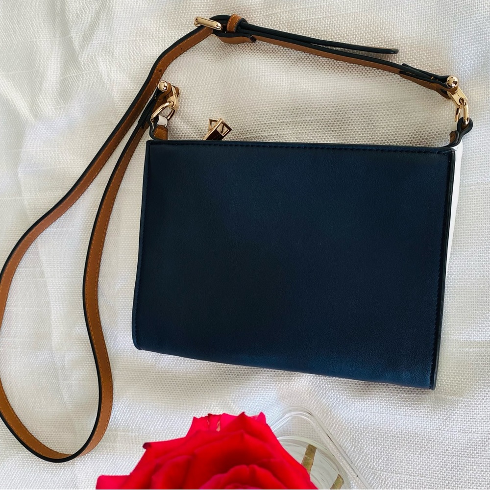 Shoulder Bag White Blue Brown 🌺